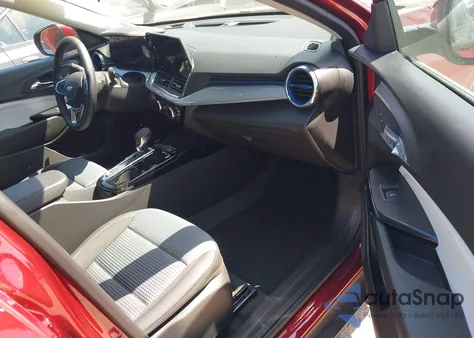 2025 Chevrolet Trax Fwd Lt z USA, uszkodzony, nr VIN KL77LHEP1SC225763